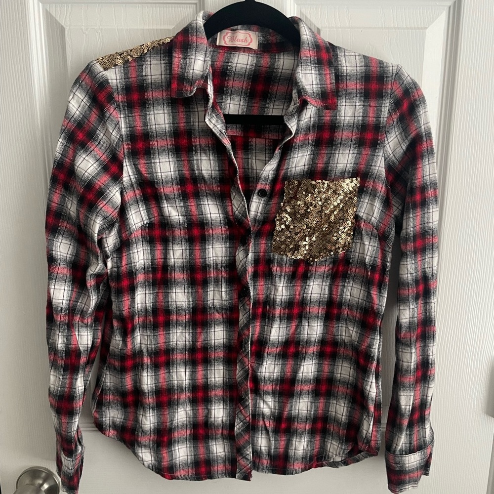 Plaid / flannel button up